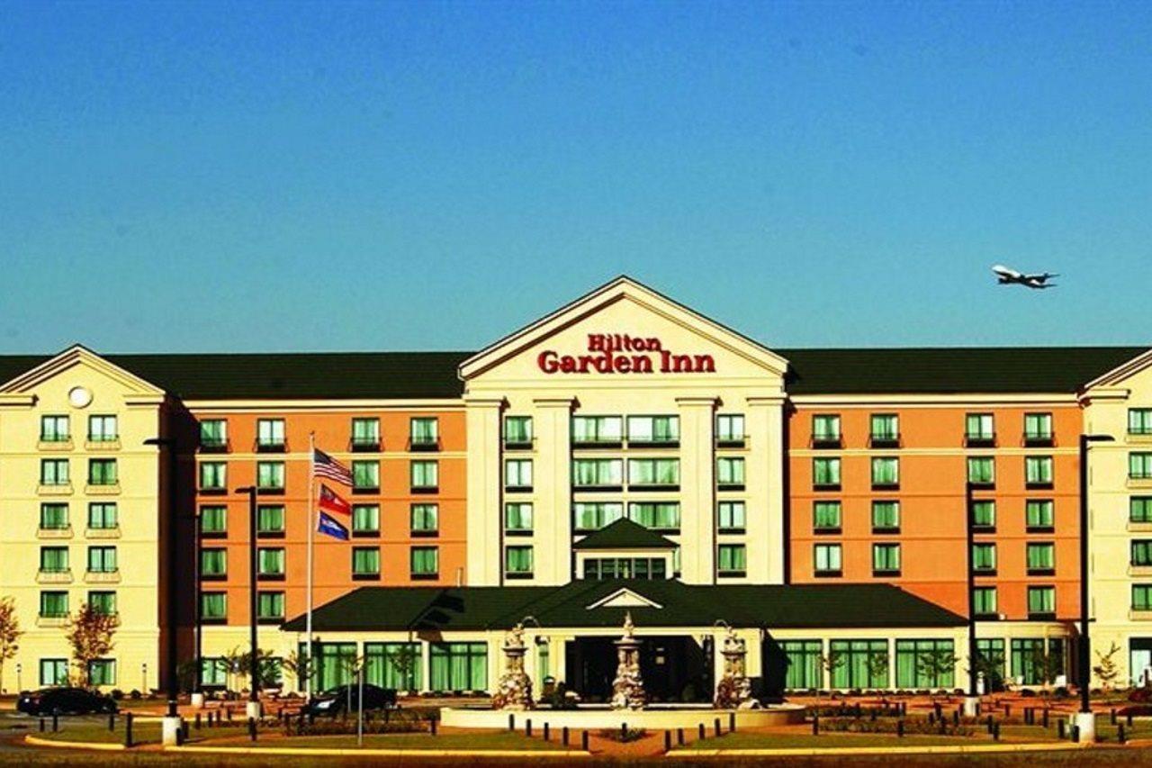 Hilton Garden Inn Atlanta Airport/Millenium Center Exterior photo