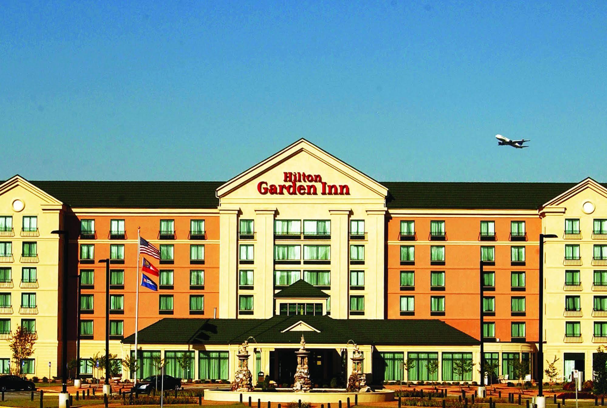 Hilton Garden Inn Atlanta Airport/Millenium Center Exterior photo